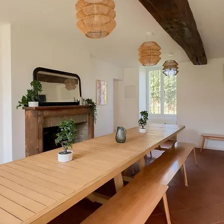 Grande Batisse Fraichement Renovee Holiday home Bussiares