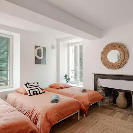 Grande Batisse Fraichement Renovee בית נופש