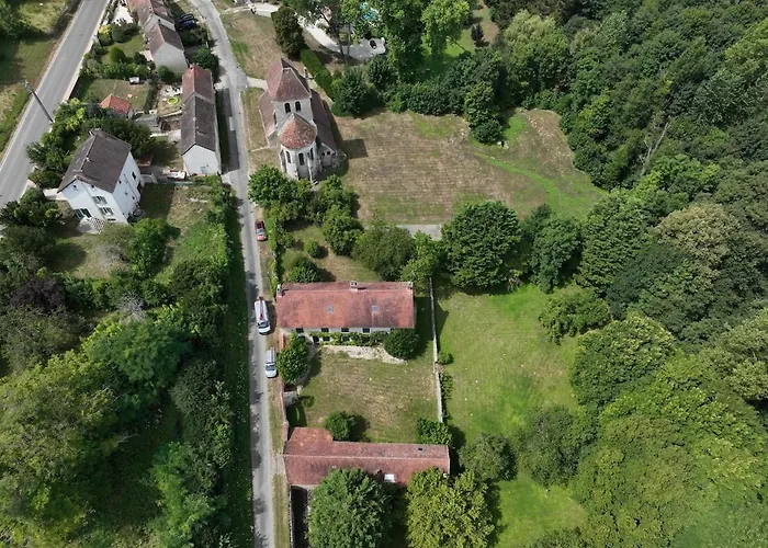 Grande Batisse Fraichement Renovee Holiday home